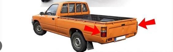 Lampa spate stanga Toyota HILUX II pick-up RN6 , RN5 , LN6 , YN6 , YN5