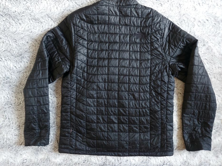 The North face Thermoball M48 като ново мъжко яке, черно лого