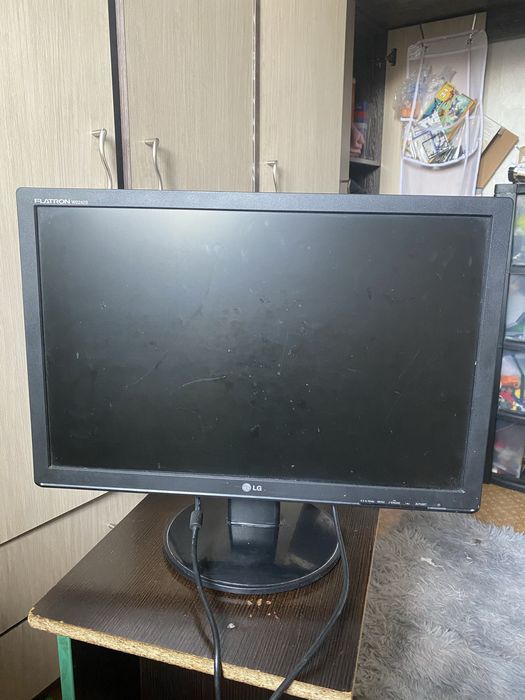 Монитор LG не новый