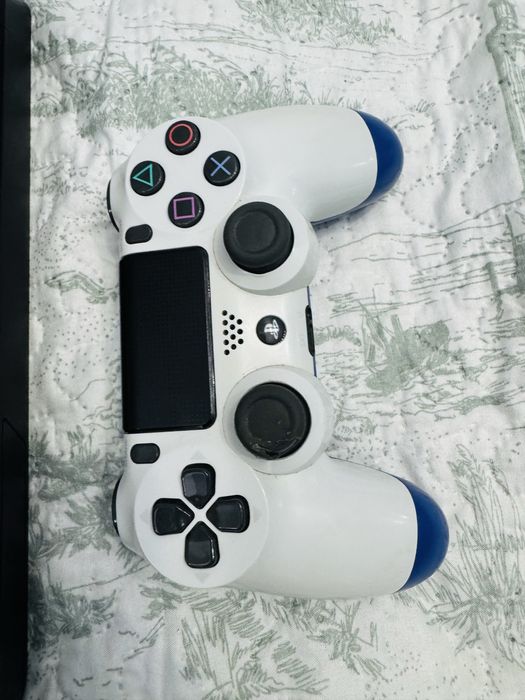 Сони плэйстейшен 4 slim