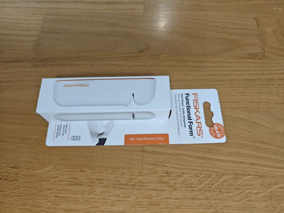 Продавам Точило за ножове Fiskars - Functional Form, бяло