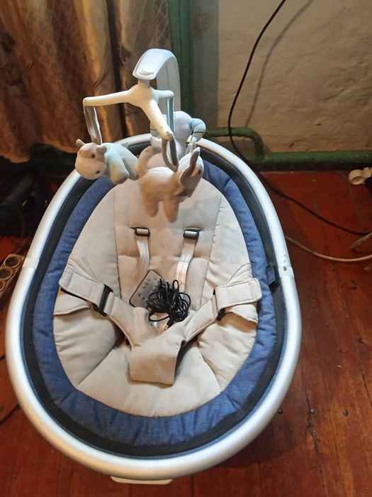 Шезлонг детский почти новый