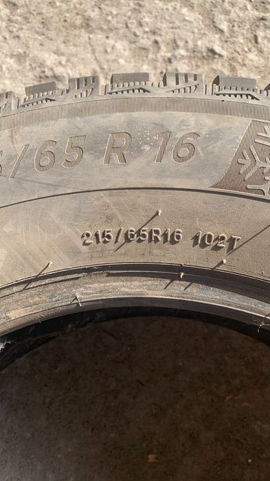 Шины  215/65R16  Michelin