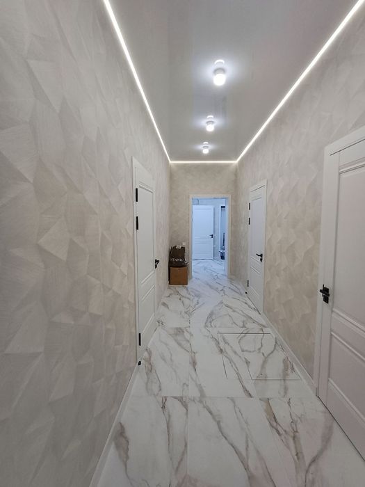 Натяжные потолки, теневые,парящие и со скрытым карнизом