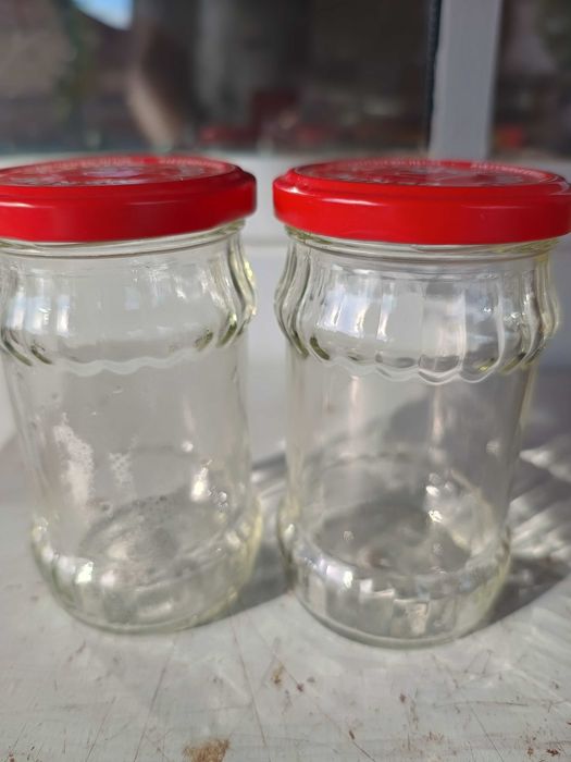 бурканчета с капачка