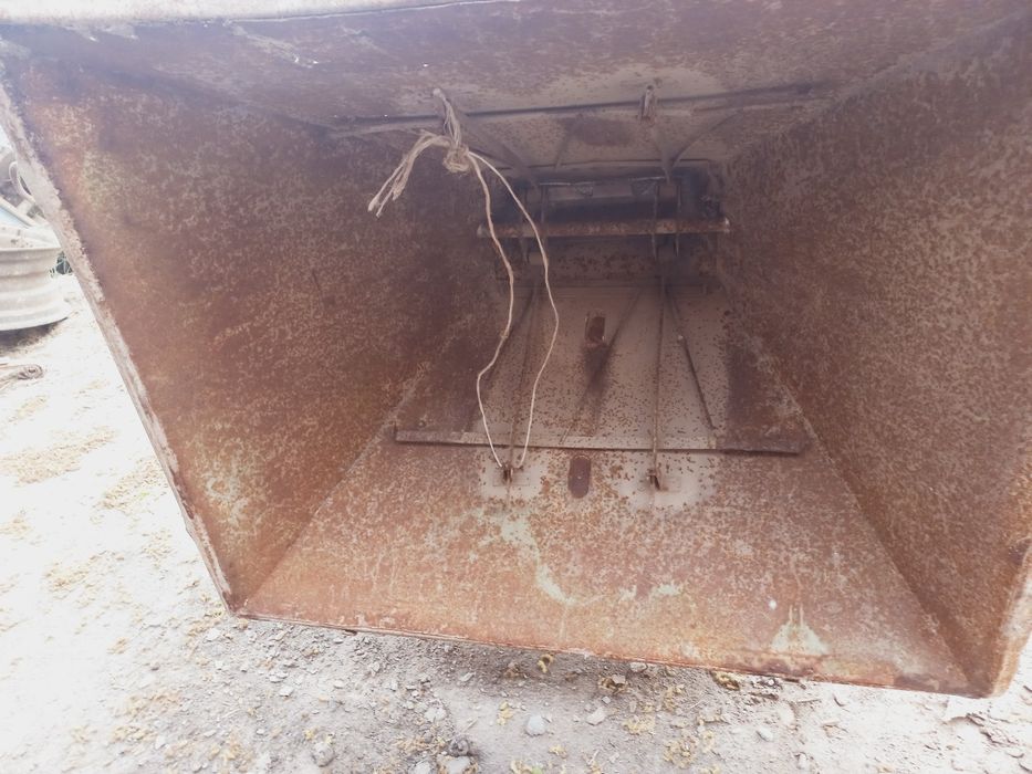 Nuru sotiladi, holati yaxshi, 12mln