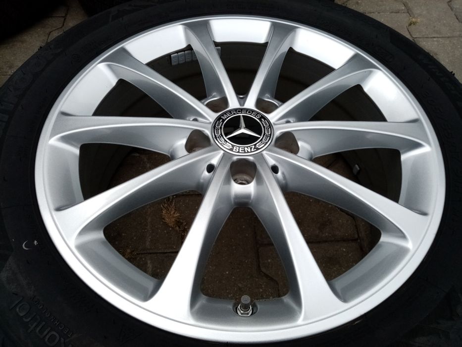 Jante originale Mercedes A class W177 17"cu anvelope de iarna dot 2020