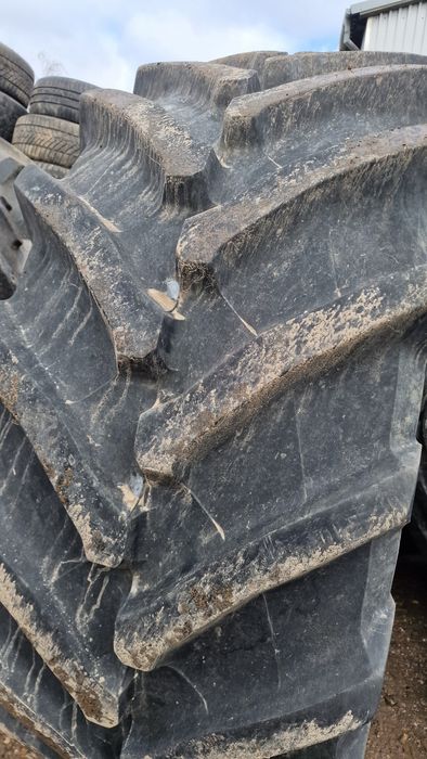 Anvelopă tractor 650/65R38 marca Pirelli