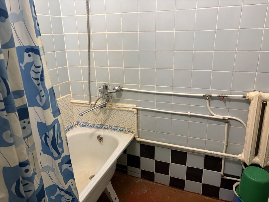 Продам 3-х ком военный городок