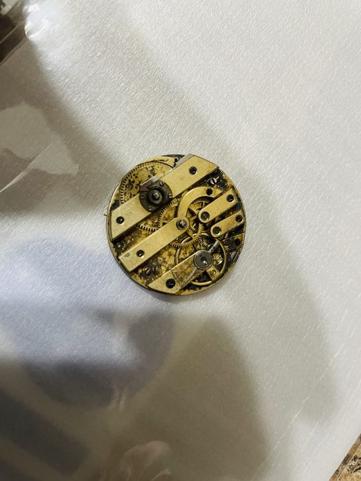 Е987 Антикварный швейцарский часовой механизм на запчасти  для ремонта