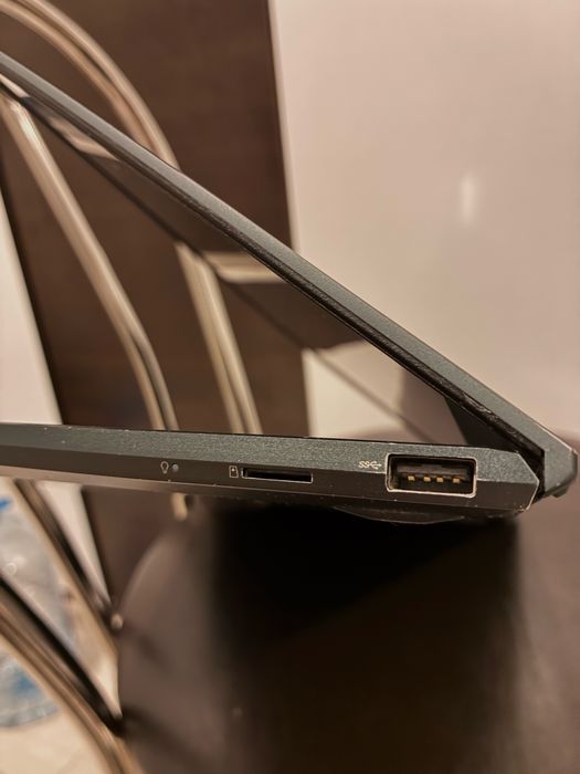 Laptop ASUS ZenBook 14 Slim – i5 Gen 11