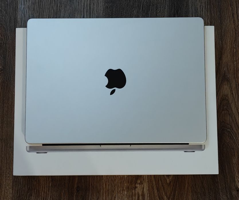 MacBook Pro 14 M5 16/1TB