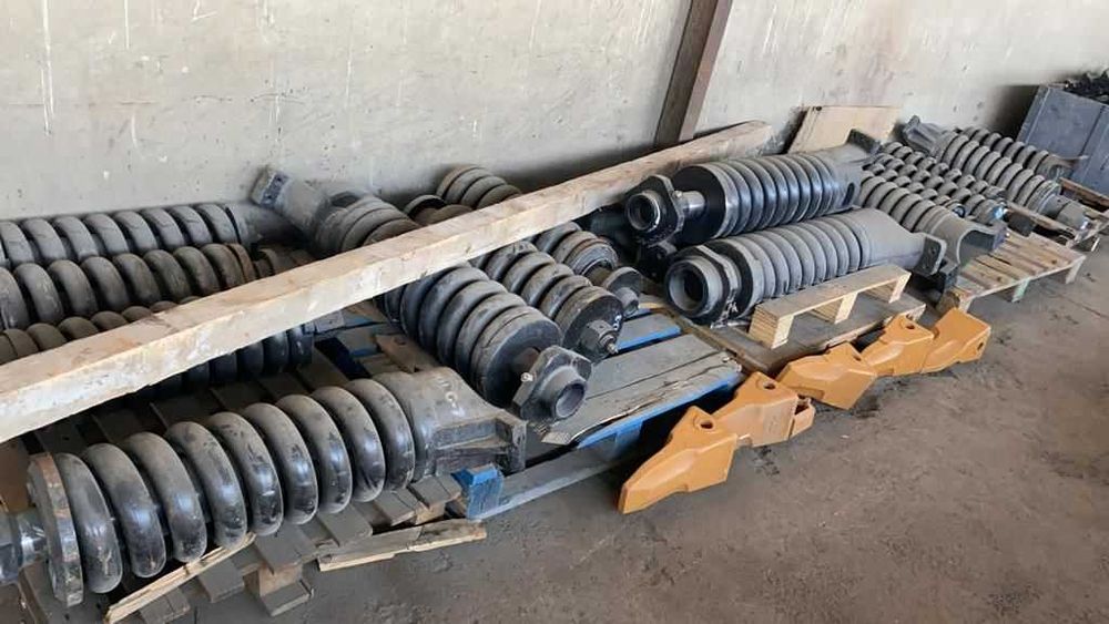 Направляющее колесо(ленивец,натяжитель) для экскаватора