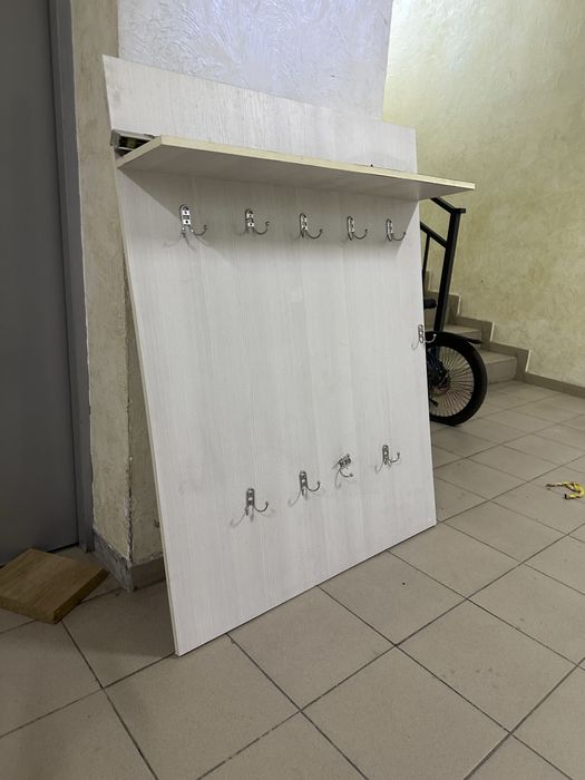 Прожам вешалку для прихожей