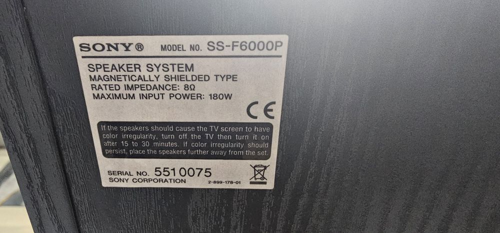 Boxe Sony de podea model SS-F6000p
