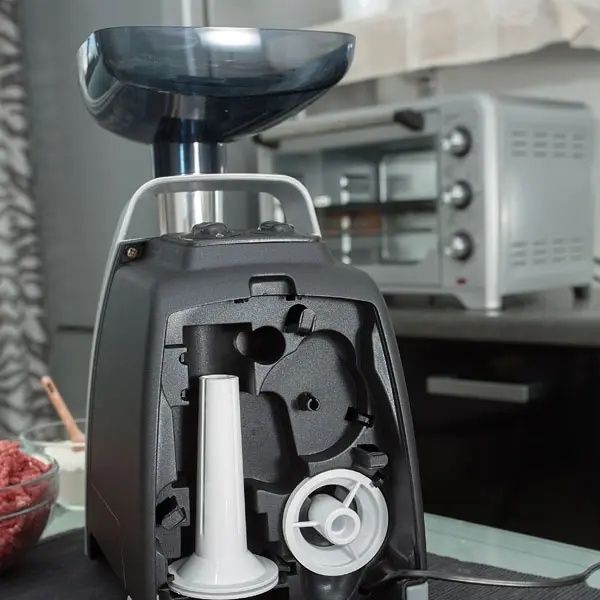 Мясорубка Аксион M 61.02