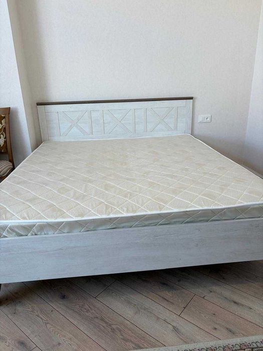 Матрас б/у, размер 200*180