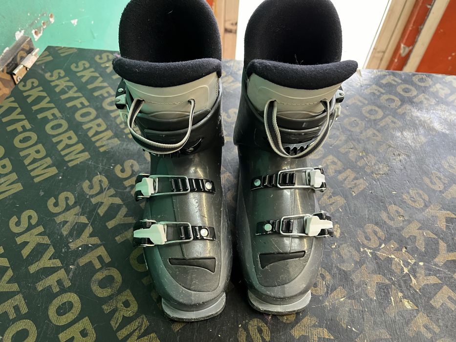 Ски обувки Rossignol