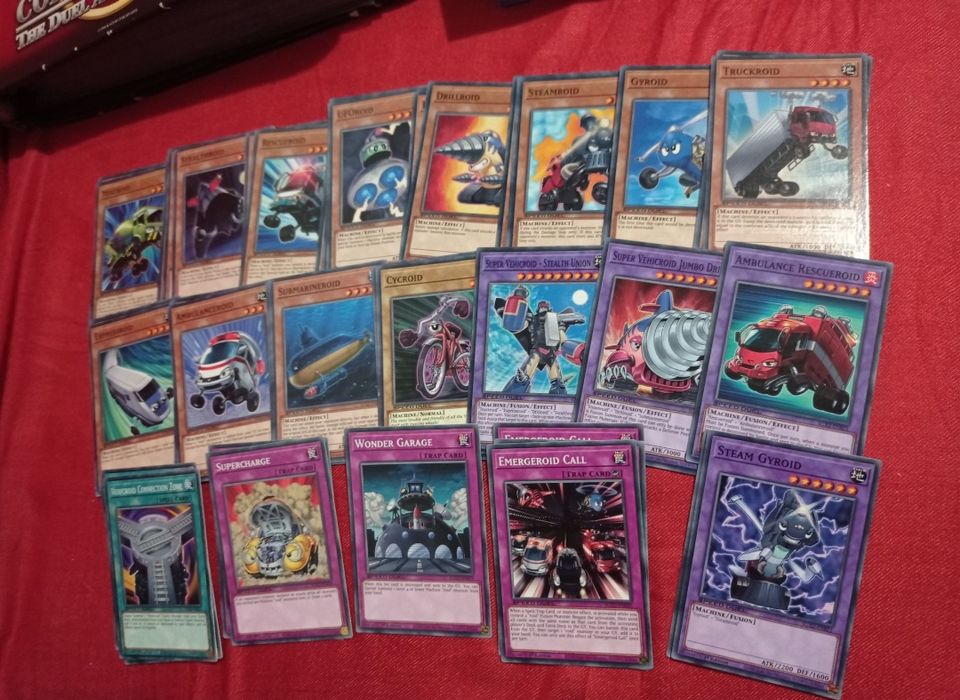Yu-Gi-Oh core decks, Югио карти