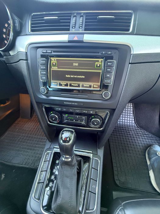 Skoda Superb Combi 4x4  ГАРАЖНА