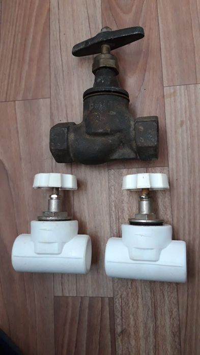 Вентиля-краны новые.