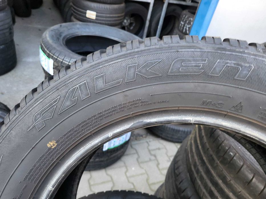 245 55 17 Anvelope Iarna Falken Eurowinter