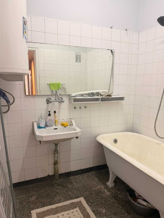 Дава се под наем Тристаен апартамент в Габрово, Център - 80 кв.м за 298.86 € - Снимка #7