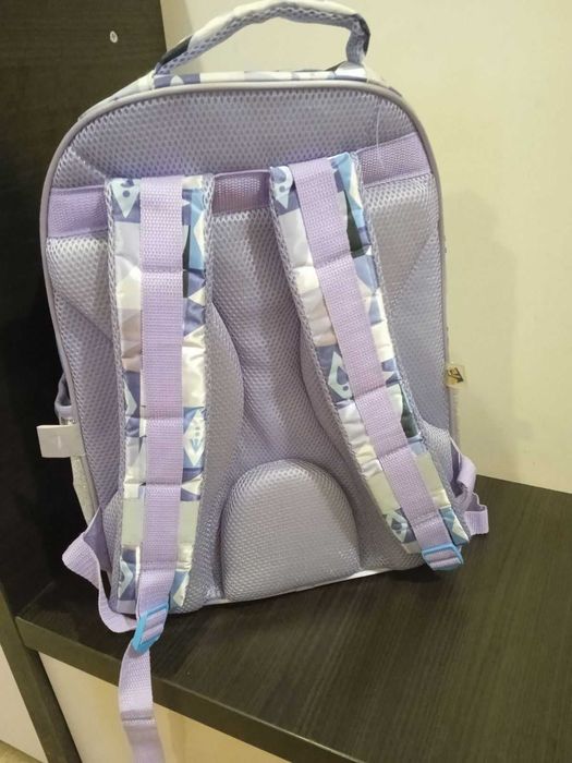 2  Детски    раници и подарък