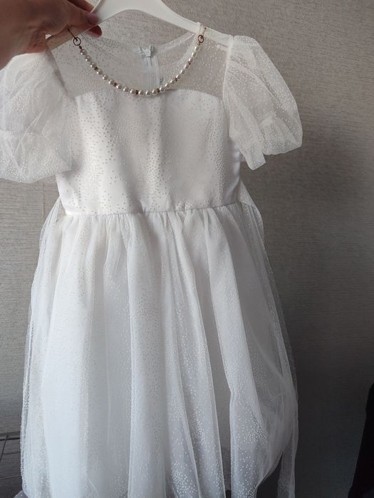 Продам платье для девочки