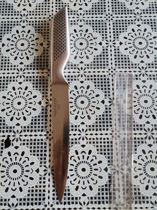 .Универсални ножове с цена 12,14 и 8 лева