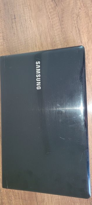 Samsung Noutbuk 000