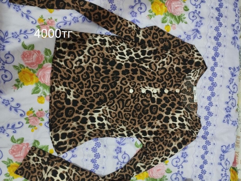 СРОЧНО продаю одежду