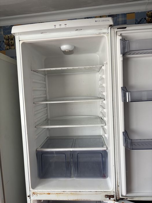 Продам холодильник