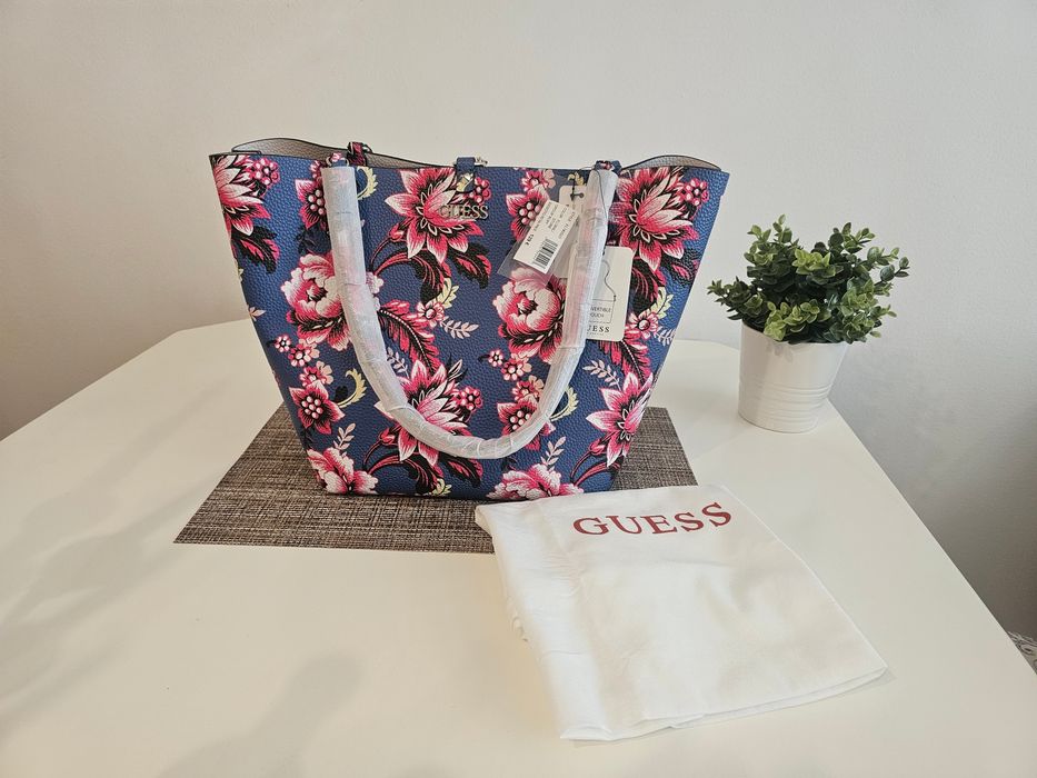 Нови дамски чанти Furla, Patrizia Pepe, Michael Kors, Pinko, Moschino