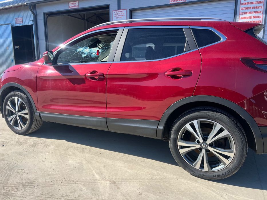 DEZMEMBREZ Piese Auto Nissan Qashqai J11 Facelift Connecta Motor 1.2 Benzina DIG-T cod HRA2DDT Fata Completa Bara fata capota Trager far Portiera Fata spate Stanga Dreapta Hain cu luneta Cutie viteze manuala 6 trepte Set jante aluminiu R18