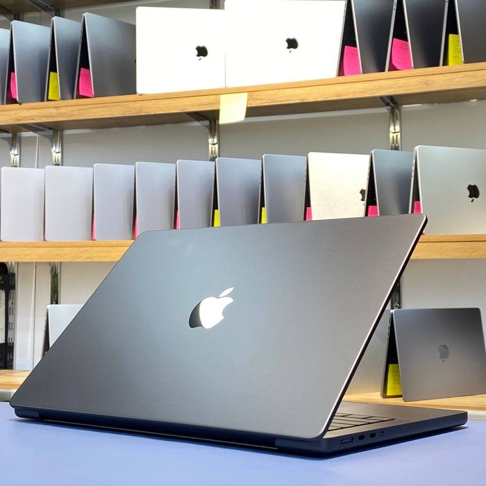 MacBook Pro M3 Pro 14inch