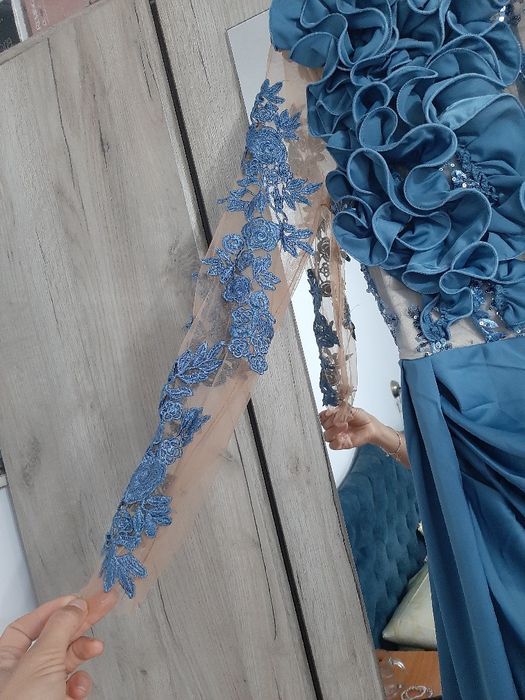 Rochie din satin de seara nouă mărimea S