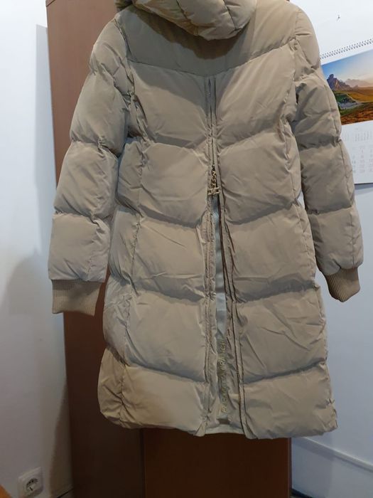 Vand  sau schimb geaca groasa marimea S