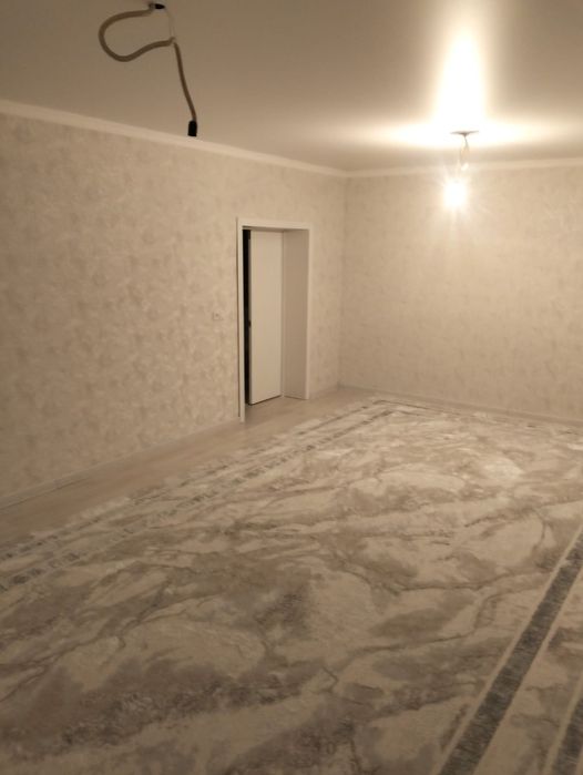 Жаңа үй сатылады.