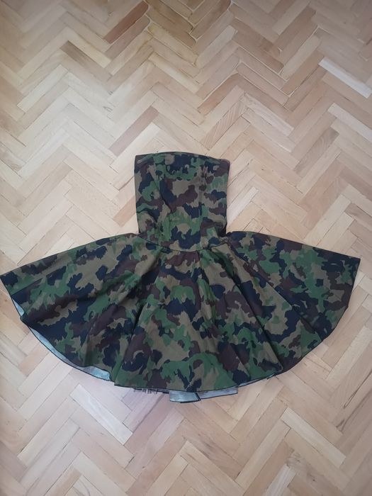 Дамски рокли С размер