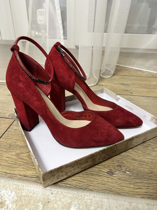 Туфли 39го размера