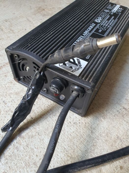 Зарядно устройство за Li-Ion батирия