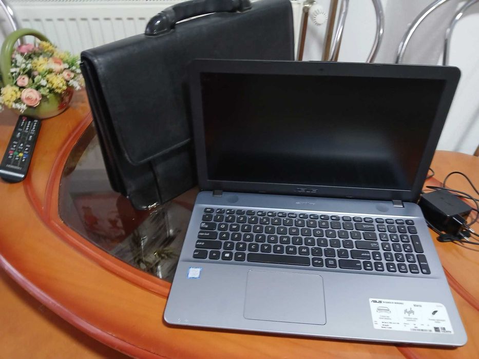 Laptop ASUS VivoBook Max X541U Intel i5 Gen 7 1TB Stocare