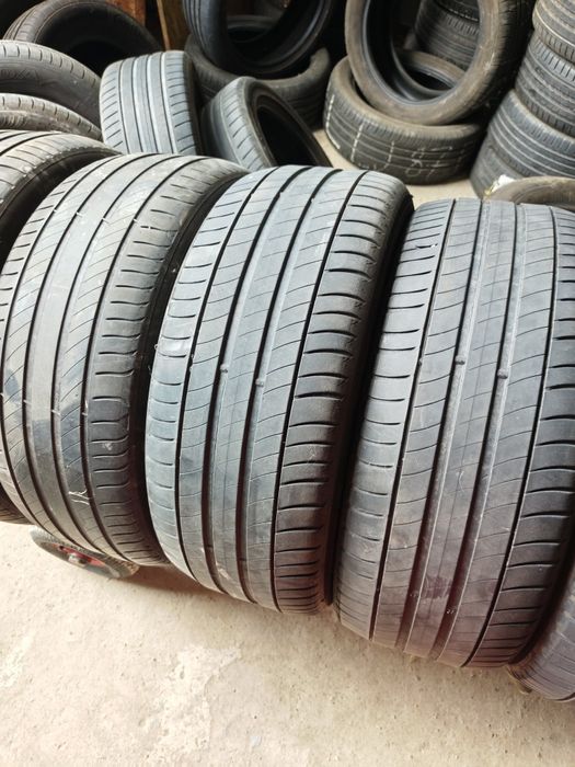 225/45/17 Michelin Premacy