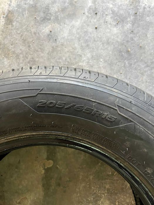 Продавам гуми Hankook 205/65/15