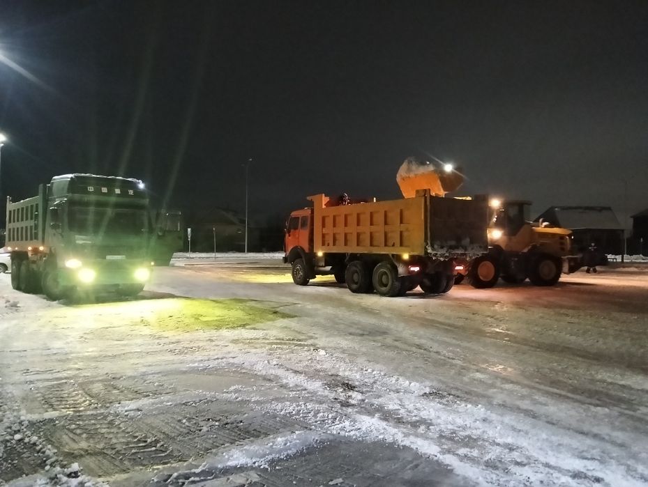 Уборка снега  погрузчик