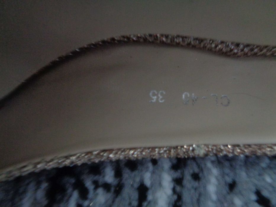 Vand pantofi de dama