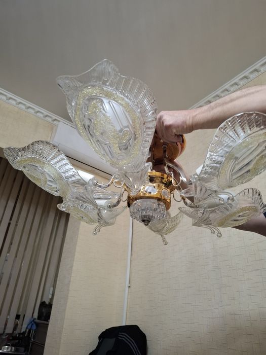 Люстра для гостилный