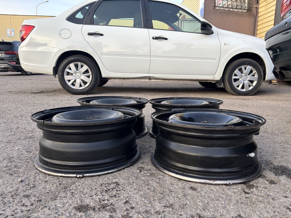 Продам диски на бмв 5x120 r15