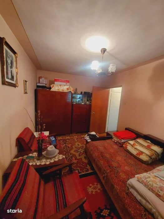 Apartament 4 camere, 83 mp, balcon, etaj 2 din 4, Manastur